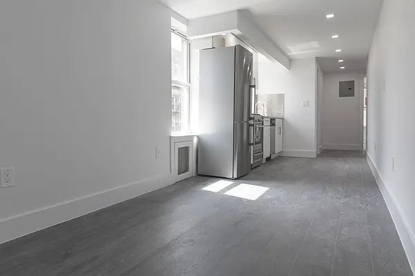 Rented by Kahen Properties | media 14