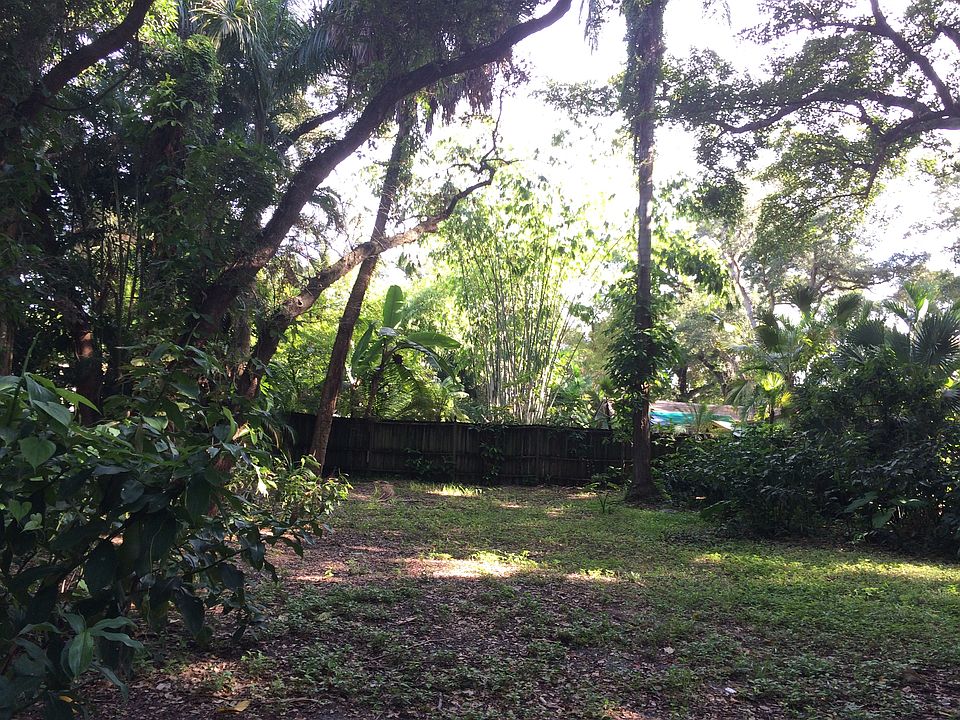 2nd image of 1403 SW 15th Ave