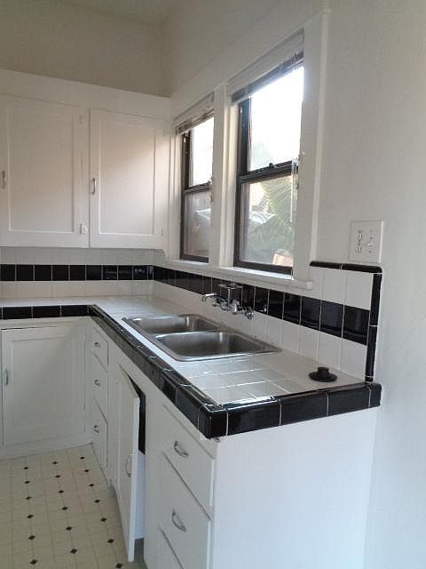 2nd image of 3234 E Broadway APT 4
