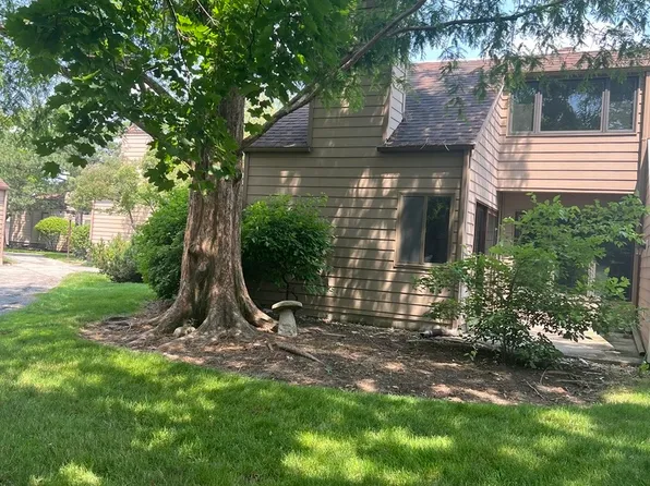 3341 Beacon St Unit 31, North Chicago, IL 60064