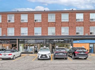 2875 Bloor St W, Toronto, ON M8X 1B3