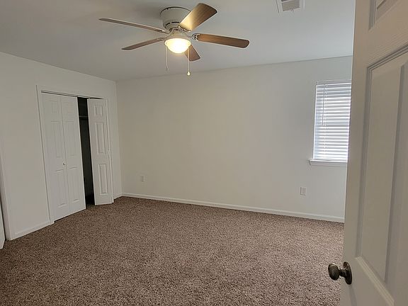 4th image of 325 Woodland Dr