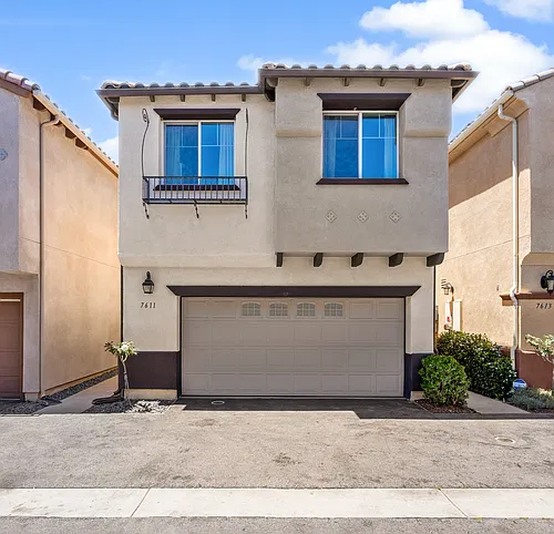 7611 N Honor Way Photo 1