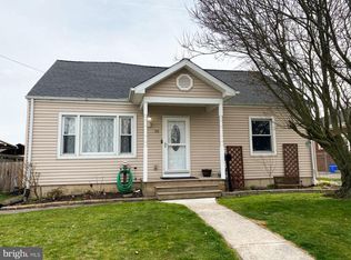 23 Brewster St, Hanover, PA 17331