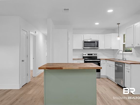 4th image of 9156 Paula Dr