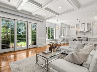 129 Rangeley Rd, Brookline, MA 02467
