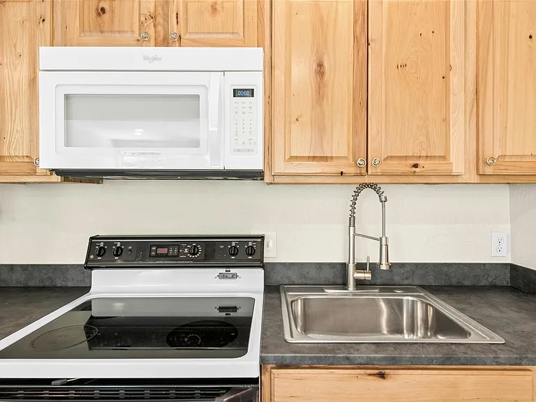904 Philco Dr #B — Photo 15