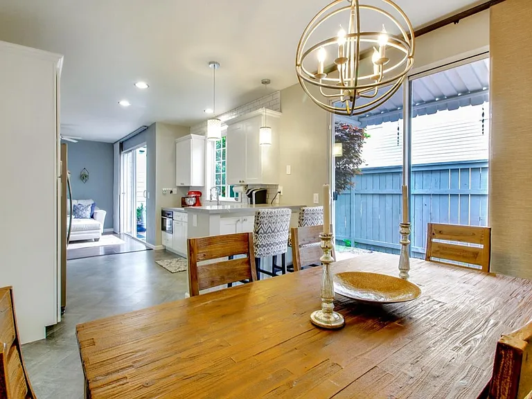 6043 Buffett Pl — Photo 20