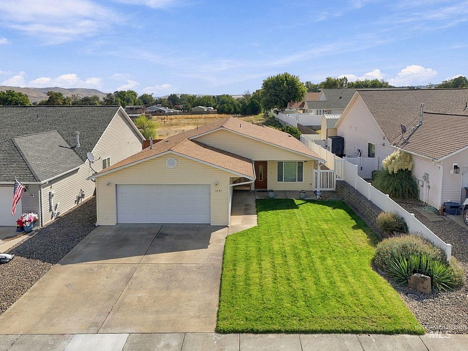 1st image of 1031 Liberty Dr