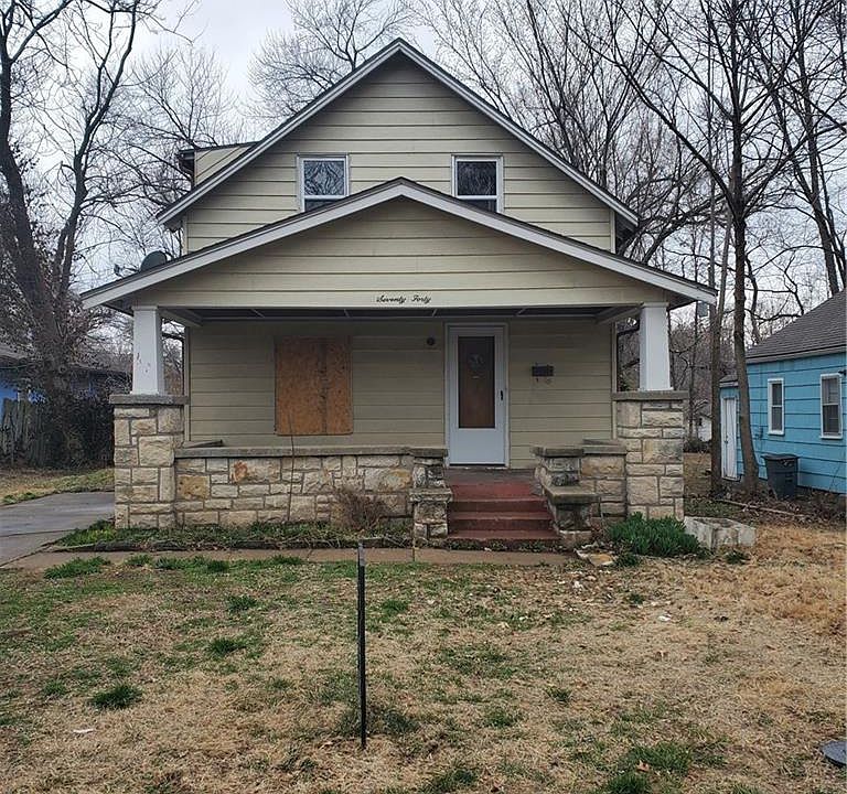 1st image of 7040 College Ave