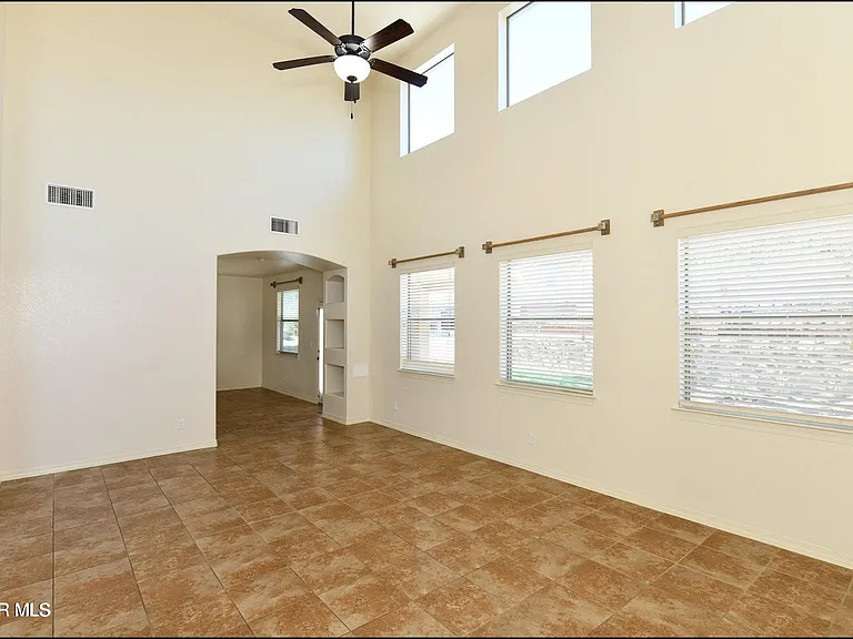 14309 S Cave Ave — Photo 8