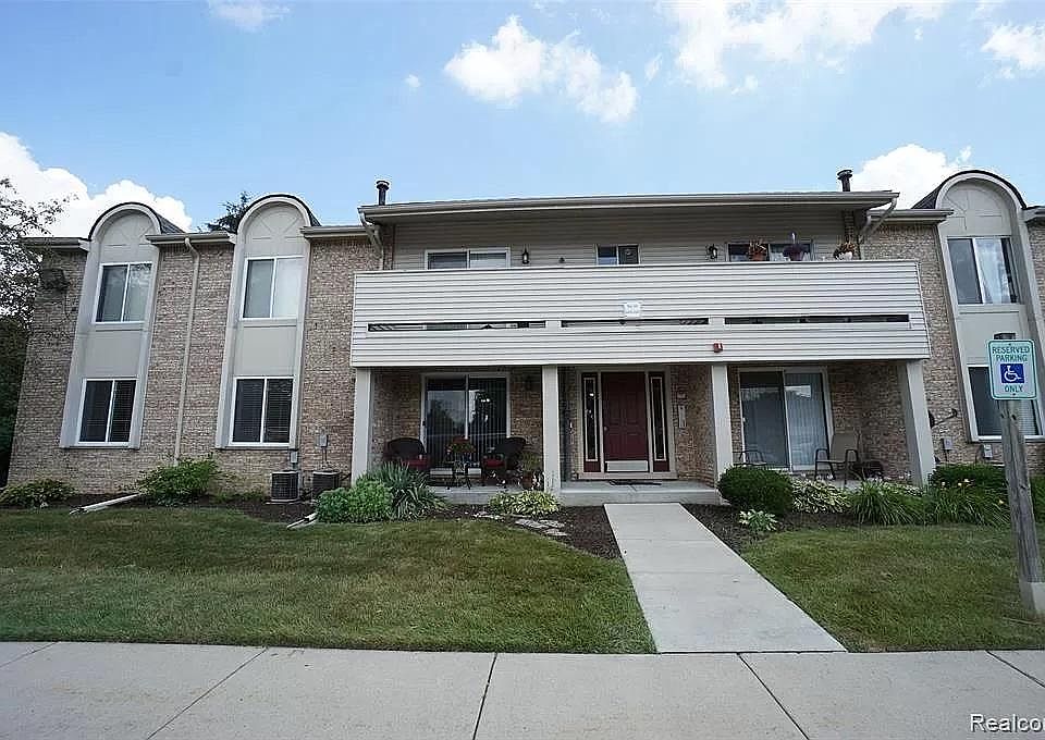 1st image of 44409 Savery Dr #44409