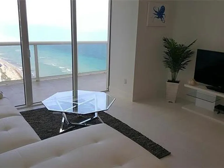 1830 S Ocean Dr #3210 — Photo 2