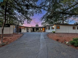 2 Camino Del Diablo, Orinda, CA 94563