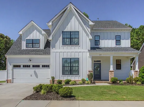 109 N Secretariat Dr, Suffolk, VA 23435