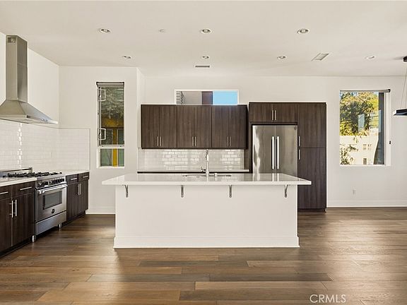 5th image of 2201 Tom Mix Rd