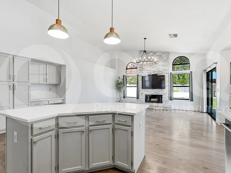 401 S Tiago Dr — Photo 21
