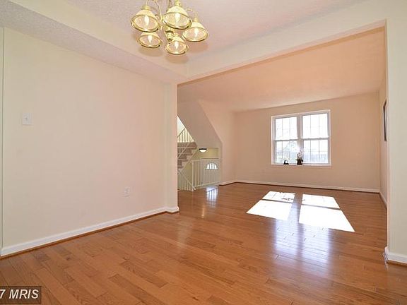 5th image of 4743 Kandel Ct