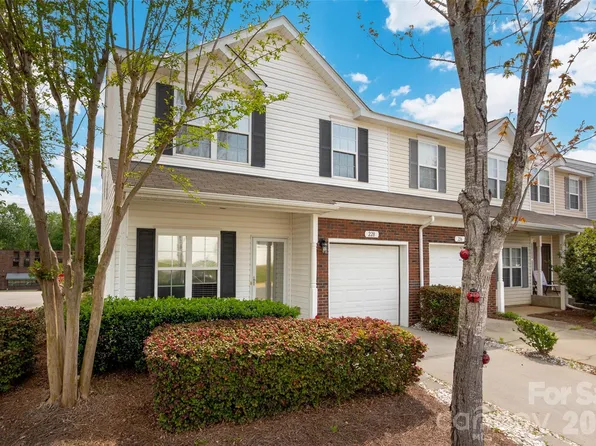 228 Tail Race Ln, Fort Mill, SC 29715