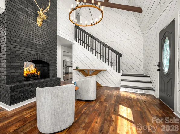 3276 Howard Gap Rd, Hendersonville, NC 28792