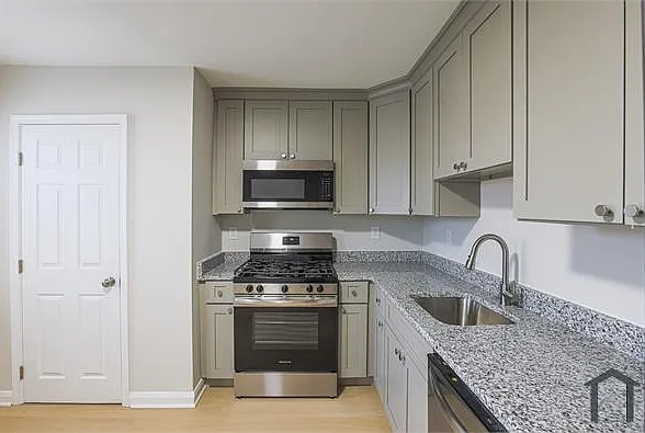 7200 Conley St — Photo 23