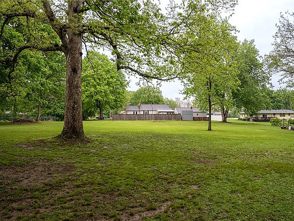 5th image of 52 Del Valley Rd