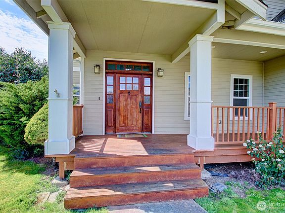 2nd image of 4435 Castlerock Drive