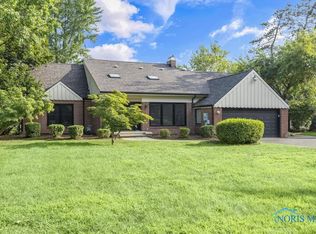 1526 River Rd, Maumee, OH 43537