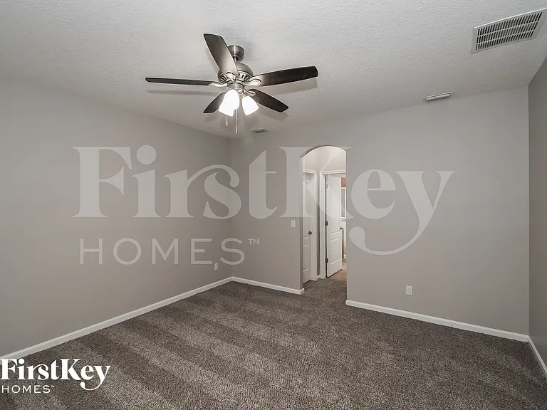 13737 Devan Lee Dr N — Photo 9