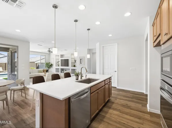 6730 W WINSTON Drive, Laveen, AZ 85339