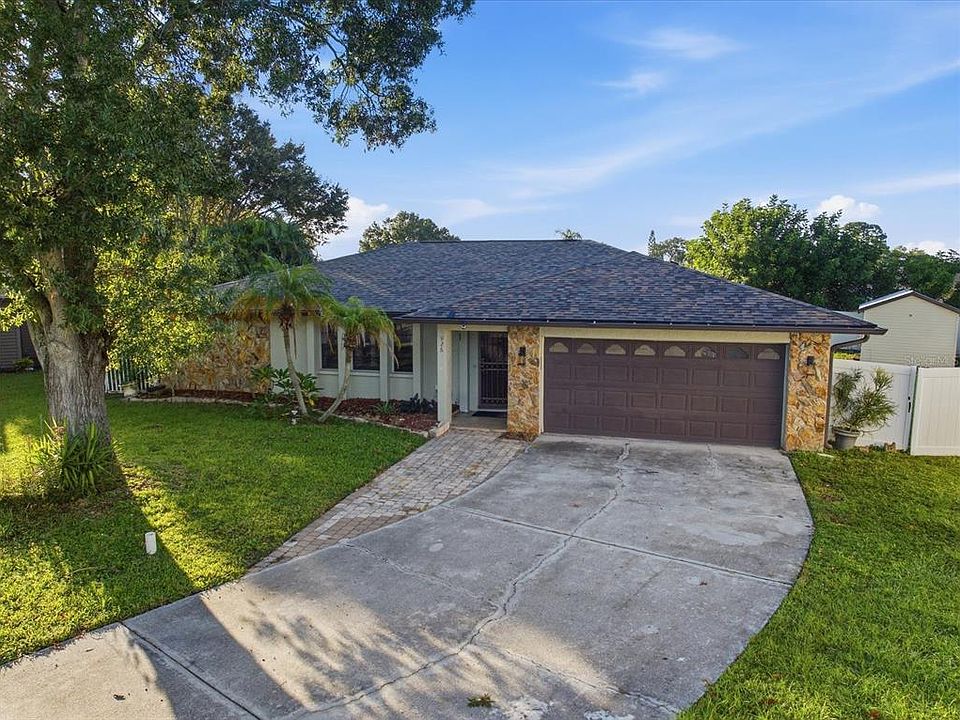 1st image of 926 PLUM TREE LANE