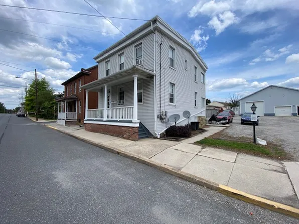116 Hanover St, New Oxford, PA 17350