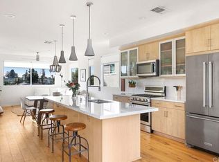 1945 Vitae Pl, Costa Mesa, CA 92627