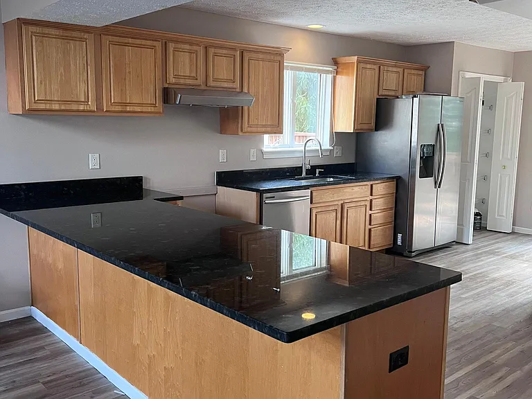 1800 Stone Manor Cir — Photo 21