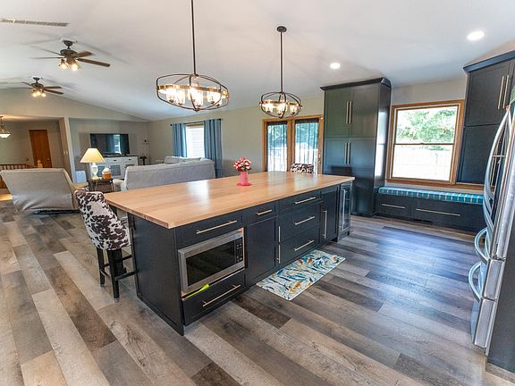 4th image of 1500 Cardinal Cir
