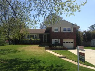 3811 Towanda Rd, Alexandria, VA 22303