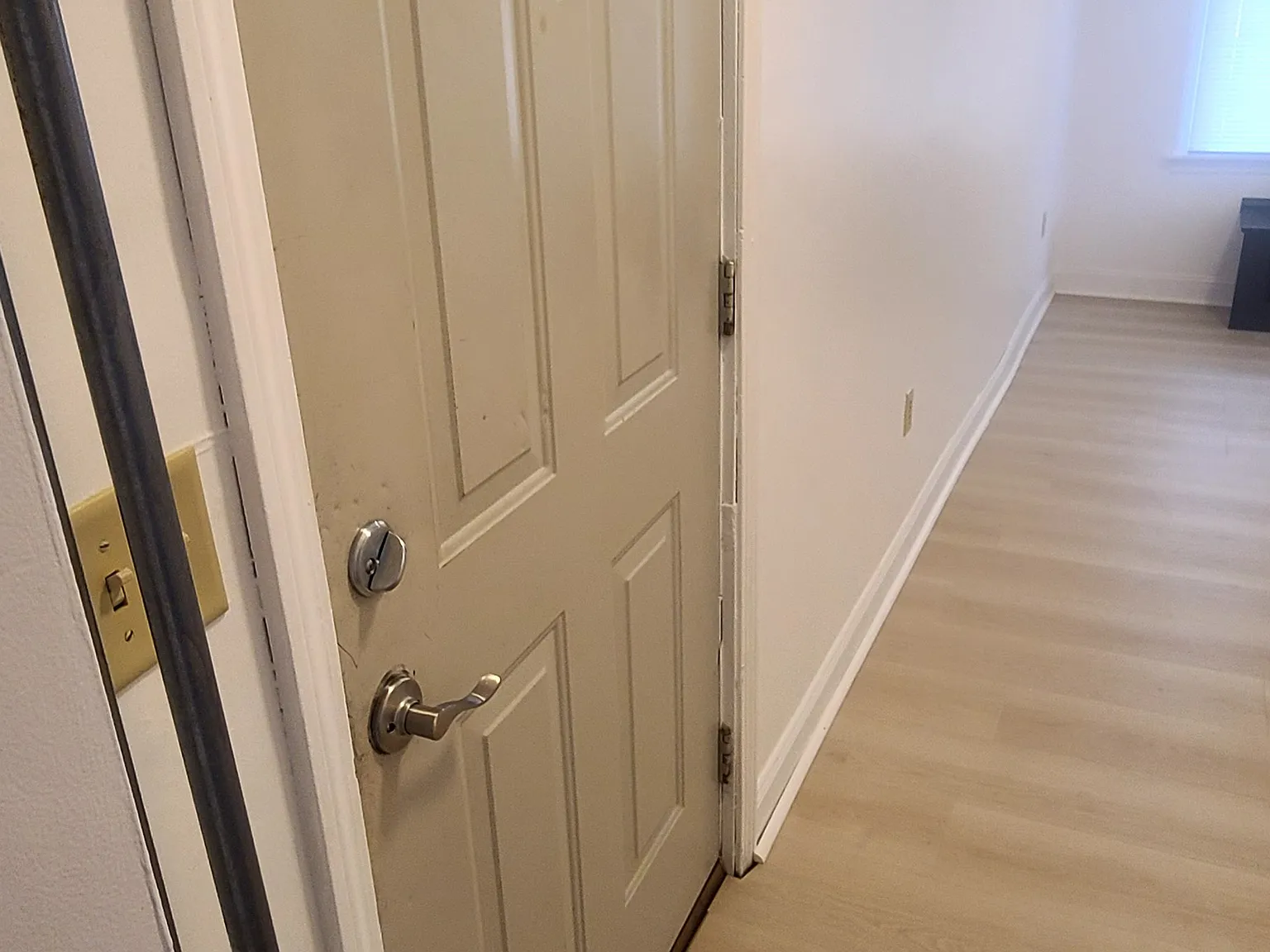 170 Pine St — Photo 2