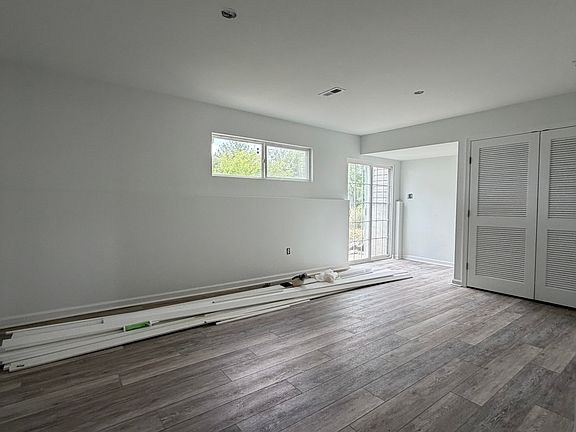 2nd image of 121 Westover Dr