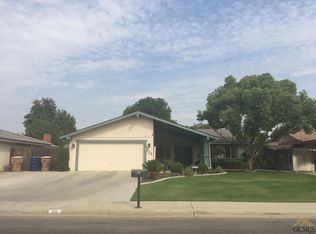 308 Quail Run Ct, Bakersfield, CA 93309