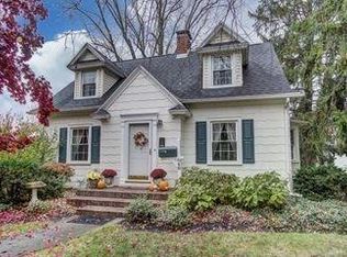 648 Riverside Dr, Springfield, OH 45504