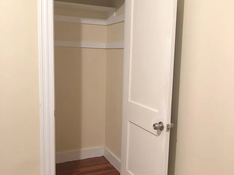 52 Stamford Ave — Photo 15