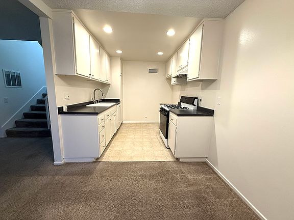 4th image of 1441 Ramona Dr