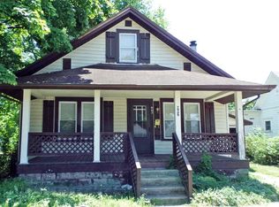 907 N 13th St, Vincennes, IN 47591