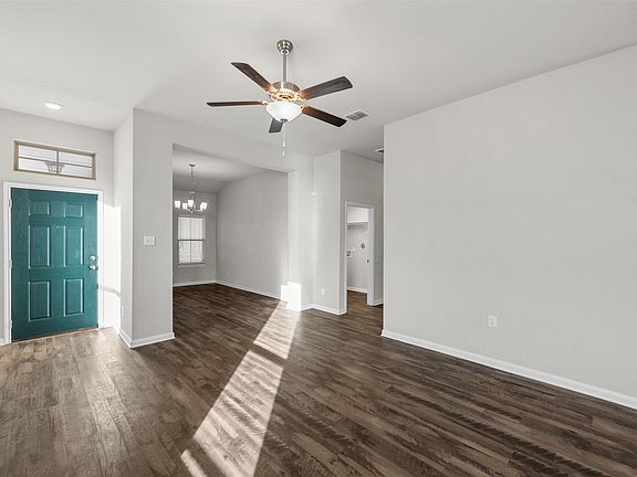 4th image of 10421 Arabella Ln
