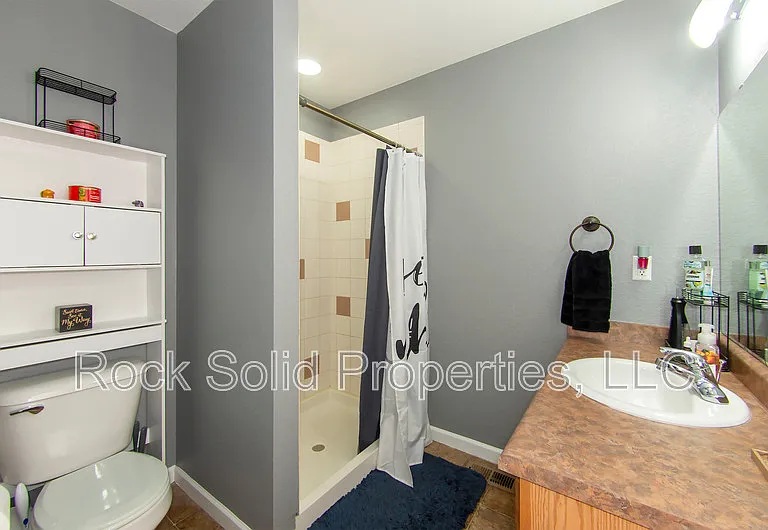 521 Queens Rd #1 — Photo 12