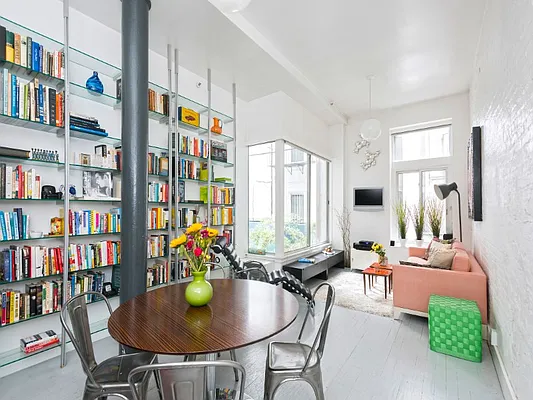 Sold by Sotheby's International Realty | media 1