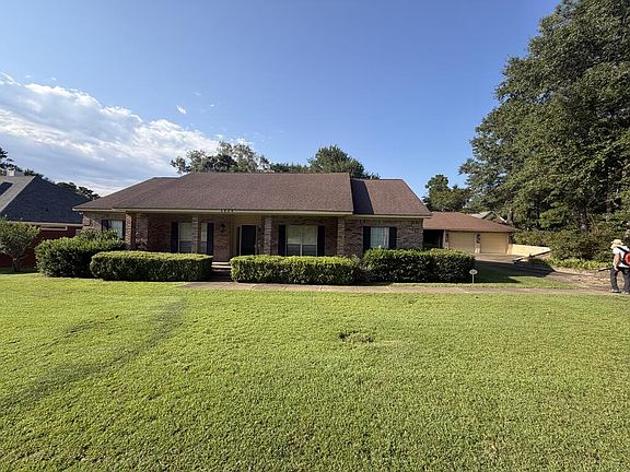 4th image of 3604 Oak Ridge Ln