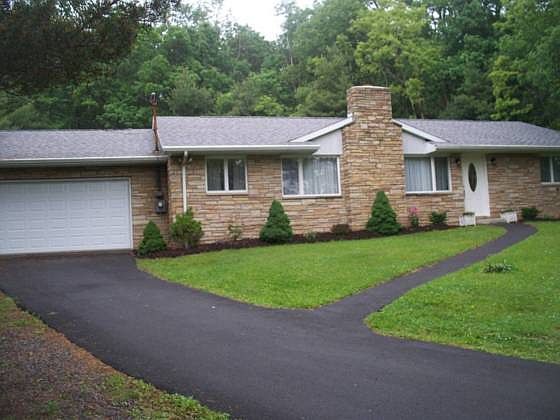 2nd image of 12017 Kemp Dr NW