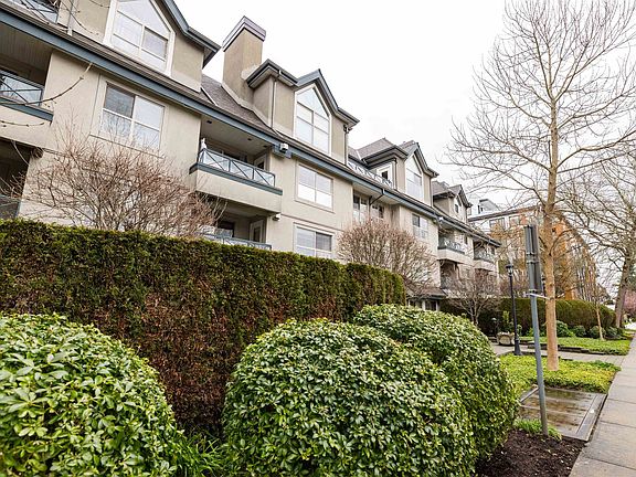 3rd image of 15325 17th Ave #207