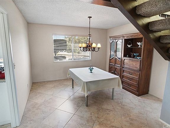 4th image of 22949 Garzota Dr